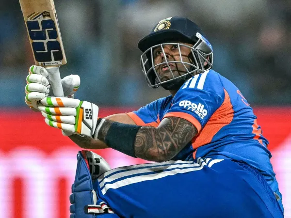 सूर्यकुमार यादव ने तोड़ा धोनी और गंभीर का रिकॉर्ड